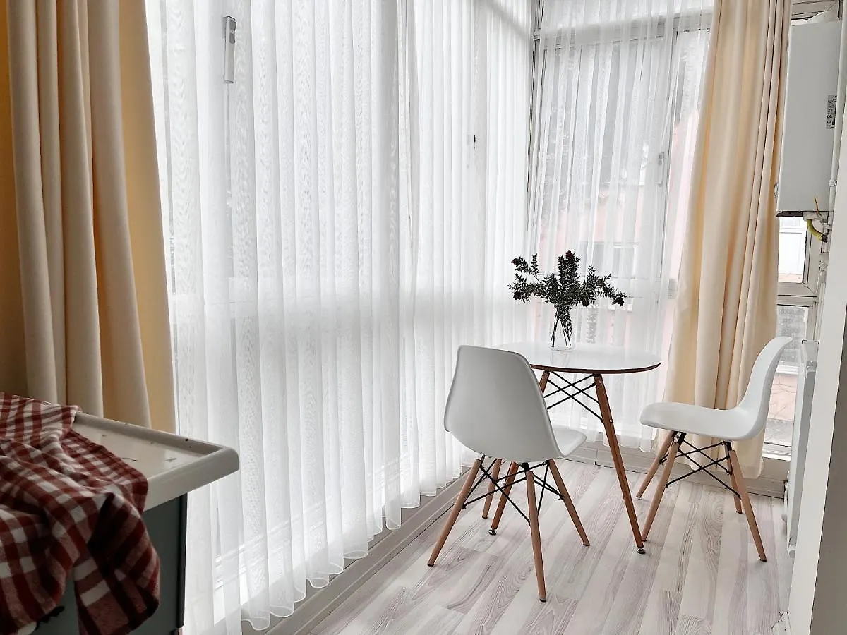 Charm And Cosy 2Br Apartment Стамбул